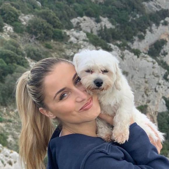 Meet your Posher, Mia - Picture 1 of 1